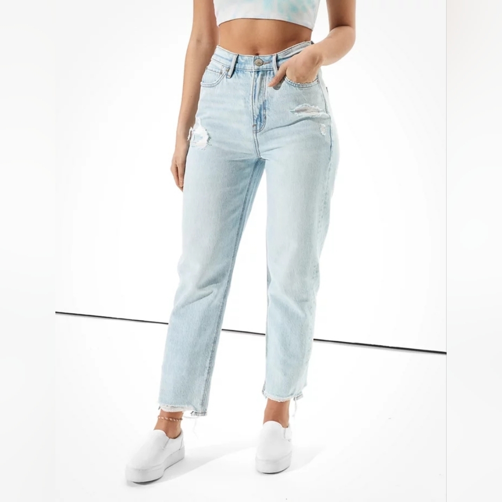 American Eagle High-Rise 90s Boyfriend Jeans